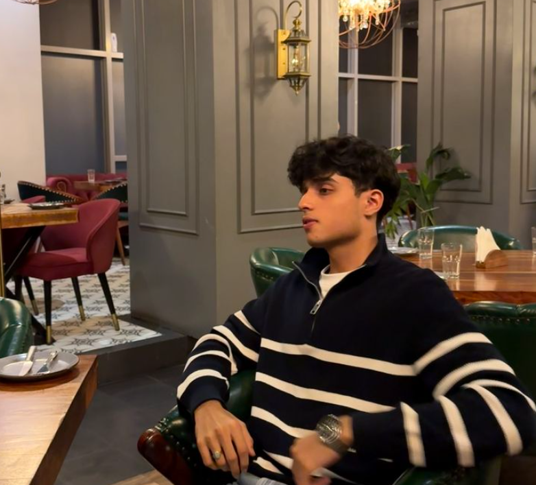 <em>Alejandro G.</em>